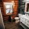 Happy Bear Lodge - Luxury 4 BR Cabin - Shasta Lake