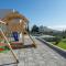 A wonderfull poolside villa in Solin - Kučine
