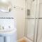 Saltbox Stays - 3 Bed with off-street parking, fast Wifi, sleeps 7, Central location - 阿什比德拉祖什