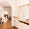 Domus Verona - Elegante residenza con affaccio su Porta Leoni