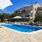 Apartments JoDi pool Novalja