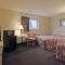 Super 8 by Wyndham Athens TX
