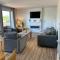 Puffin Hot tub Lodge, 4 bedrooms Resort, Pool,Gym,Bar - Padstow