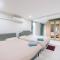 Paradise Found 4BR Villa,Fits 22 PAX, 6-Min to Lee Garden