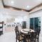 Paradise Found 4BR Villa,Fits 22 PAX, 6-Min to Lee Garden