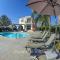 Amazing Pool, Complete Privacy, Amenities and Beach nearby