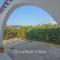 Amazing Pool, Complete Privacy, Amenities and Beach nearby