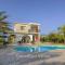 Amazing Pool, Complete Privacy, Amenities and Beach nearby