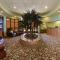 Ramada by Wyndham Des Moines Tropics Resort & Conference Ctr