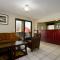 Super 8 by Wyndham Monroe