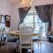 Casa Italia Retreat Sleeps 10 with Hot tub for 6.