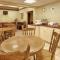 Super 8 by Wyndham Newcomerstown