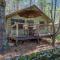 Cozy Lakefront Cabin - 2 Bedroom Family Cabin on Lake Nantahala - Topton