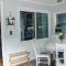 Cozy cottage just minutes from Lake Michigan!