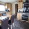 4 Berth Caravan With Decking And Wifi At Carlton Meres In Suffolk Ref 60010k - Сексмендем