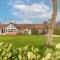 Easy Access to Cromer, Sheringham, The Norfolk Broads and the Seaside - Woodfalls Barn - Tuttington