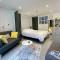 Tiny Home, Boscombe Manor