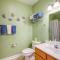 Lakefront Huddleston Condo with Community Pool - Huddleston