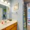 Lakefront Huddleston Condo with Community Pool - Huddleston