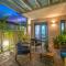 Delight Luxury Residences - Souda
