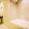 Alashrafia Saray- Splendid 1BR apartment in Canal Views - Dubaj