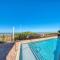 Chateau 6W Alluring Beachfront Condo