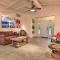 Miles of Private Beach-4BR Beach Access Cottage with SUPs Kyaks-Pets Ok