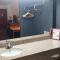 OSU King Bed Hotel Room 225 Wi-Fi Hot Tub Booking - Stillwater