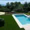 Luxury Flat with Heated Pool & Jacuzzi