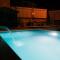 Luxury Flat with Heated Pool & Jacuzzi