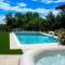 Luxury Flat with Heated Pool & Jacuzzi