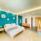 Holabay Resort