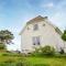 4 Bedroom Lovely Home In Fusa