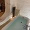 Lavish Apartment at Montpellier Gardens, Free Parking