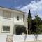 Zoe's villa by Turtle Bay