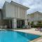 Zoe's villa by Turtle Bay