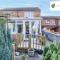 LOW rate this season for 3-Bedroom house In Bedworth - With Free Wi-fi, Private Parking & Garden by Passion Fruit Properties - OSB - Attleborough