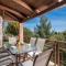 Vozas Villas - Traditional Houses with Great View