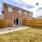 LOW Price this winter 3 Bedroom House in Coventry - Sleeps 5 - With Free Unlimited Wi-fi, Driveway & Garden By Passionfruit Properties- 26WWC - Coventry