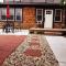 Luxury Home w/ Private Patio Mins away from DT RC