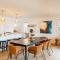Apartment 26 - Lakefront Location - Swimming Pool - Spa - Gym