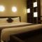 De Glance Hotel - Surat