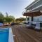 Beautiful house with pool & view - Paniórais