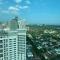 Makati Penthouse with Stunning City Skyline View - 马尼拉