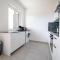 Apartment Zora in Seline, near pebble beach