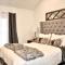 Modern Luxury Bungalow steps from DT Activities