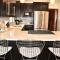 Modern Luxury Bungalow steps from DT Activities