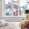 Stylish Two Bedroom Apartments by Direct2hosts Short Lets West London Oasis With Workspace & Long Stays - 伦敦