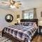 Riverfront Woodland Cabin Wooded and Forested Views - 伍德兰