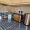 Stunning Luxury Serviced Apartment next to City Centre with Free Parking - Contractors & Relocators